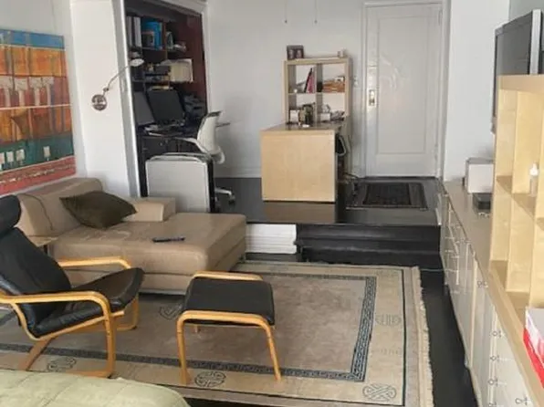 10 Park Avenue 18C image 2 of 14