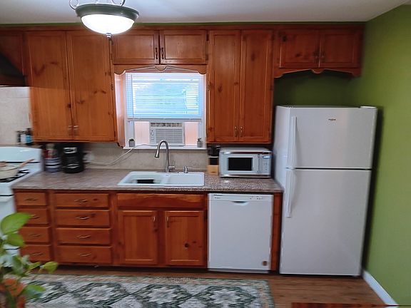 5th image of 502 N Mesquite St