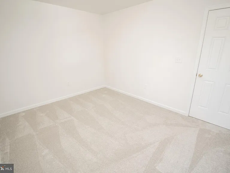 21421 Mary Margaret Ct — Photo 31
