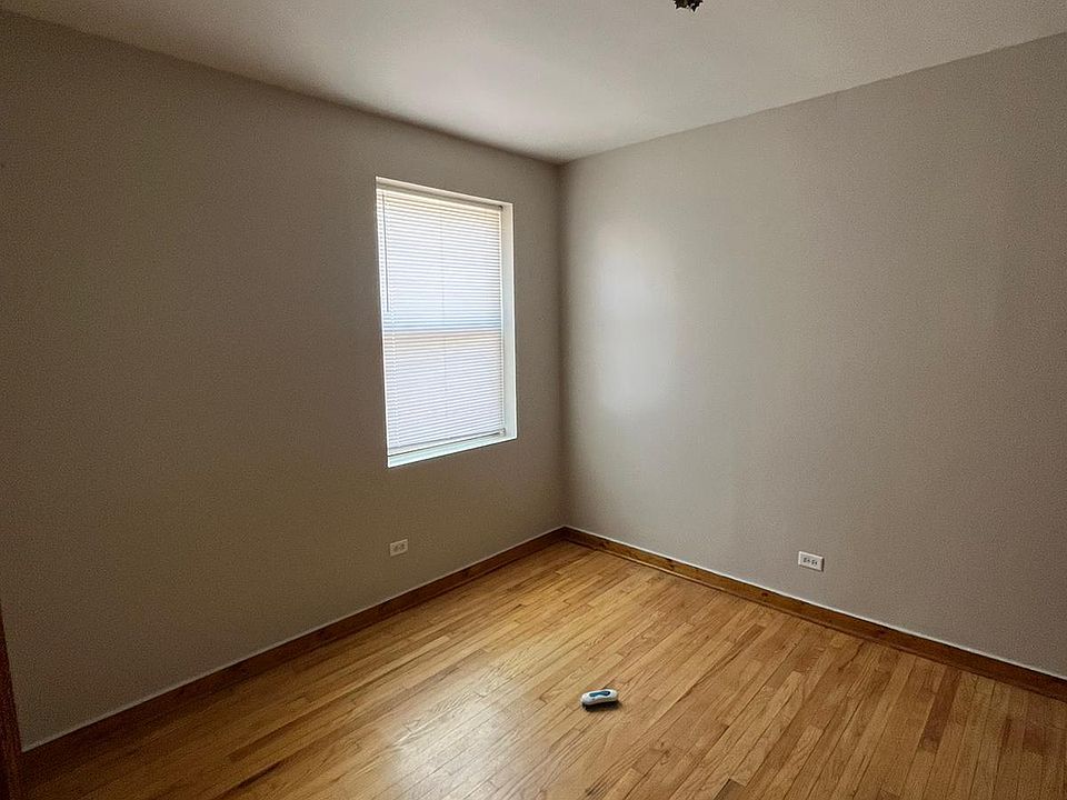 2nd image of 6710 S Claremont Ave #2