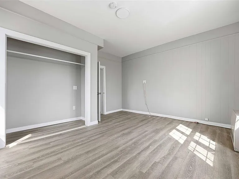 131 Margaret Ave #5 — Photo 8