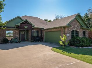 205 Hatch St, Wills Point, TX 75169