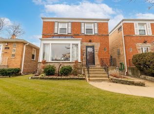 6130 N Harding Ave, Chicago, IL 60659