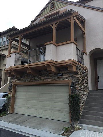 2nd image of 2769 Maricopa St