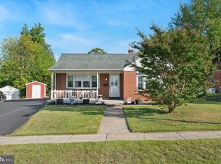 3 Franklin Getz Dr, Broomall, PA 19008