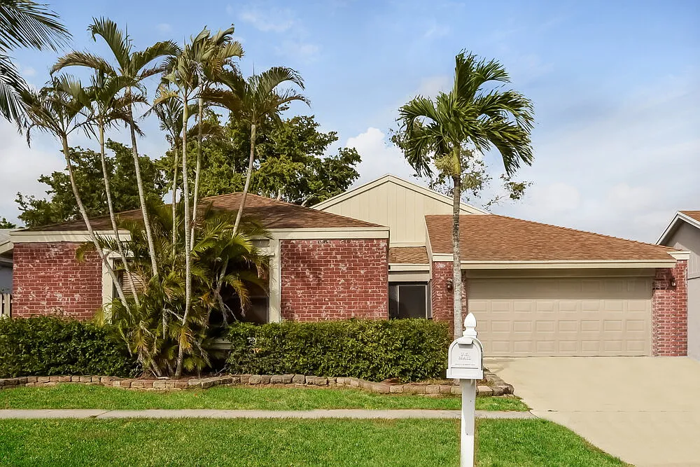 4 bed, 2.0 bath, 1874 sqft, $4,190 — Photo 1