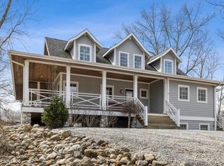 18763 Leonard Ct, New Buffalo, MI 49117