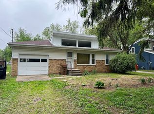 2602 W John St, Champaign, IL 61821