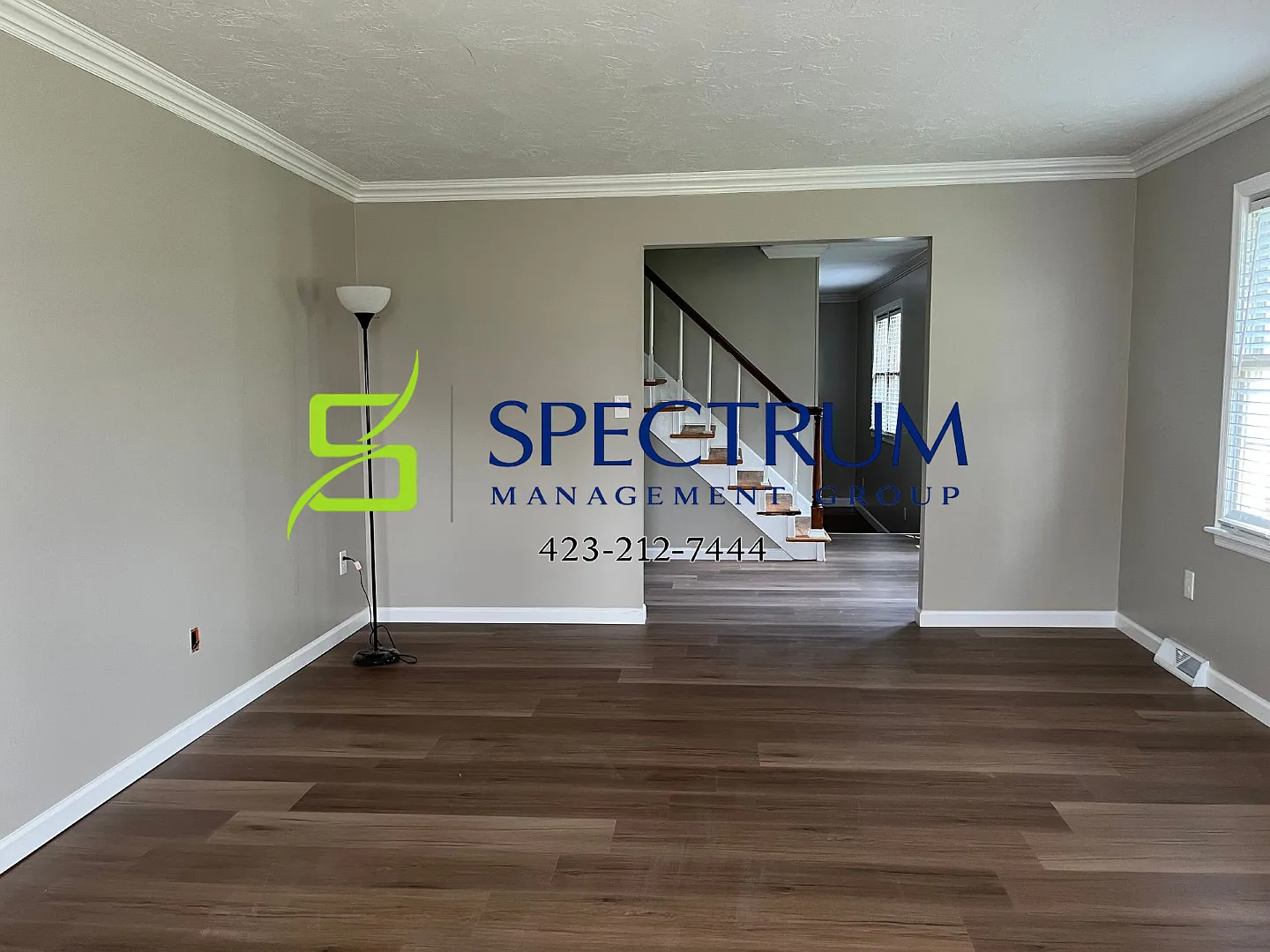 Very large west end home in the city limits — Photo 4