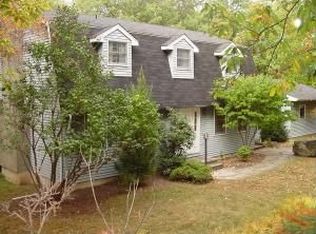 124 Twin Oak Ter, Tannersville, PA 18372