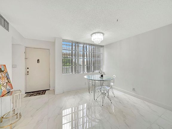 4th image of 7021 Environ Boulevard #319