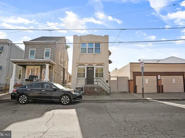 4613 Edgemont St, Philadelphia, PA 19137