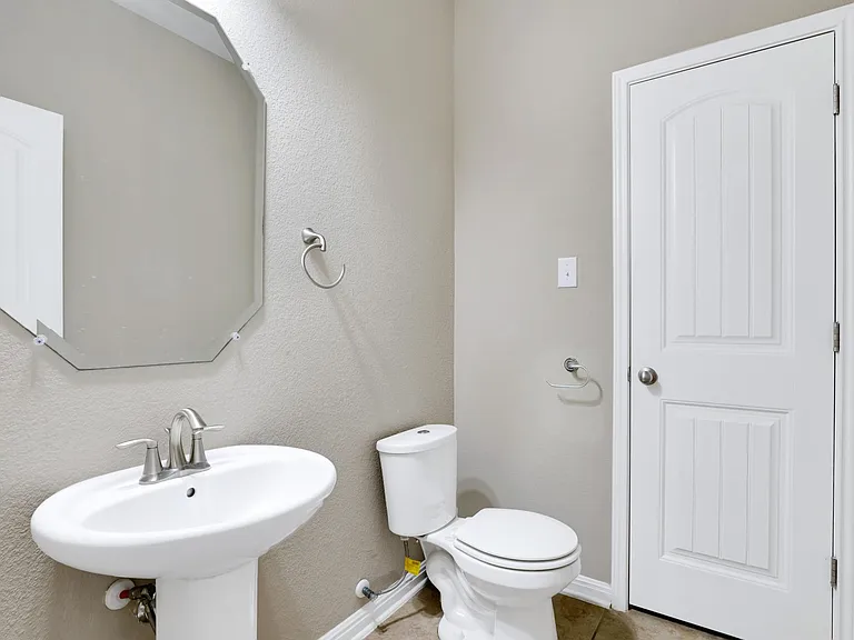 6611 Willow Farm — Photo 11