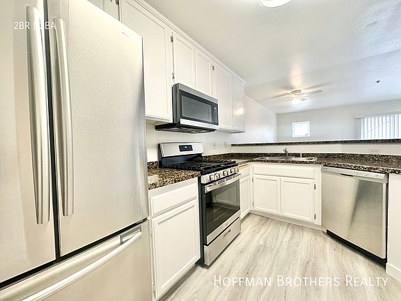 4th image of 7327 Winnetka Ave #104