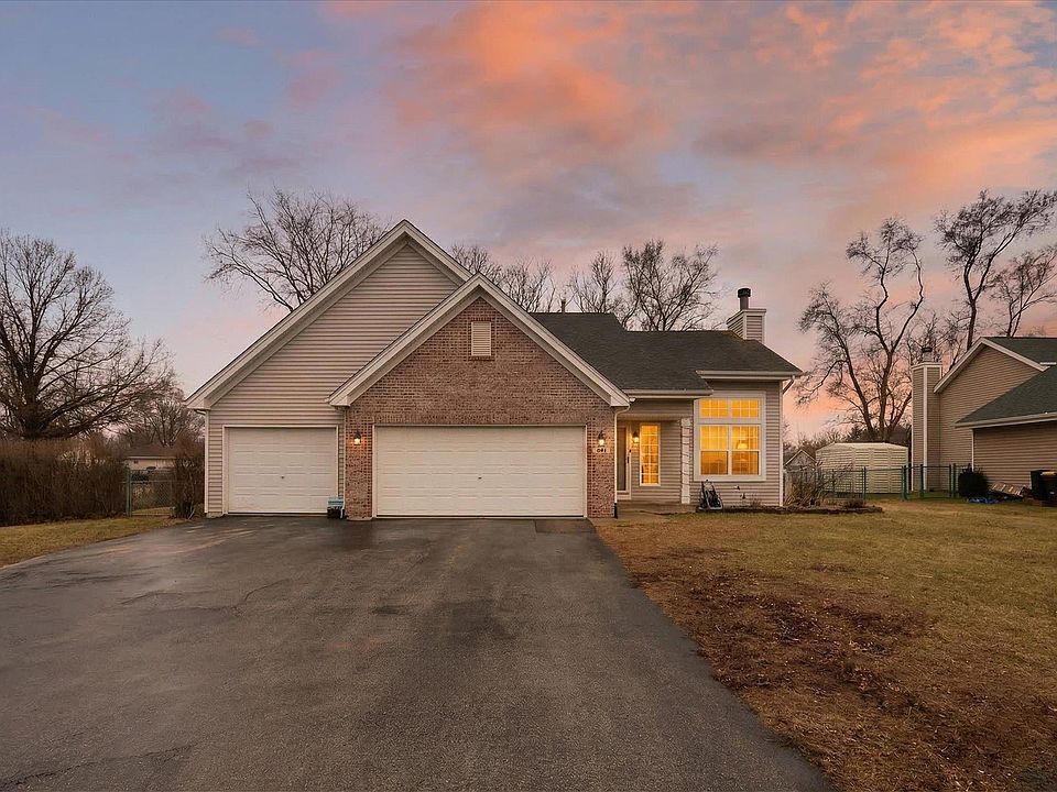 1st image of 591 Rivercove Ct