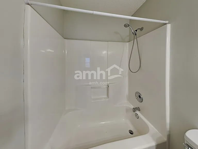 8836 Laurel Run Dr — Photo 17