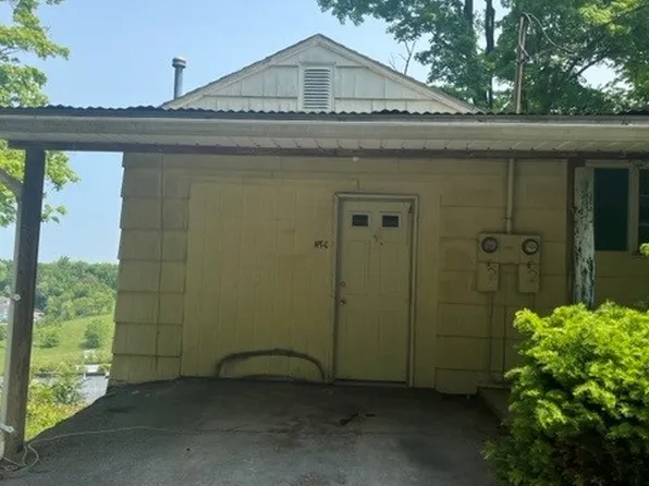 1218 McCartney Ave, Morgantown, WV