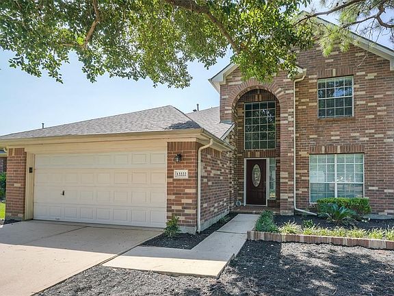 3rd image of 12222 Lavon Dr