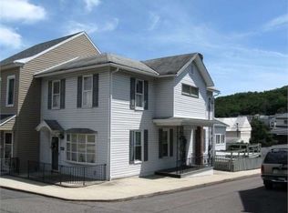 1336 Market St, Ashland, PA 17921