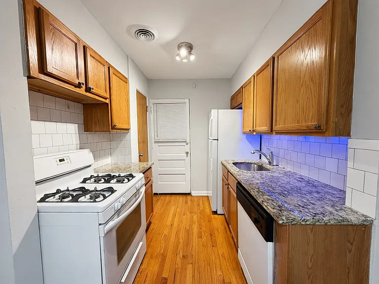 6535 N Mozart St #1GF — Photo 5