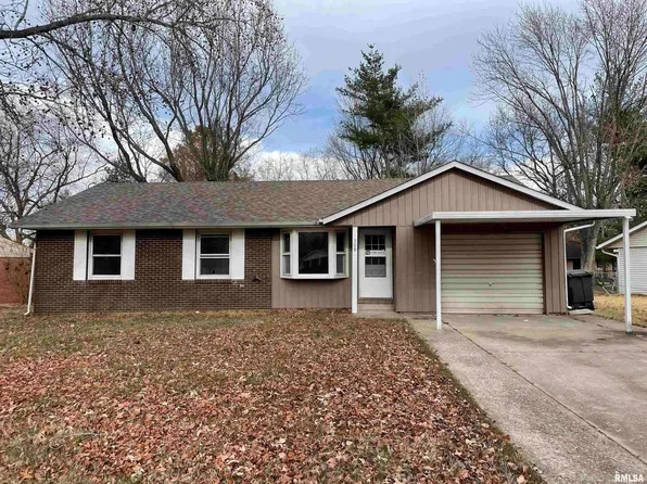 309 S Canterbury Dr, Carbondale, IL 62901