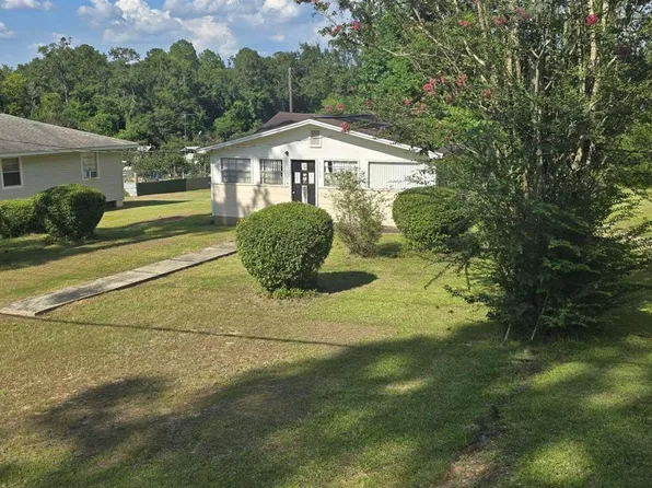 5770 N Highway 95 #A, Molino, FL 32577