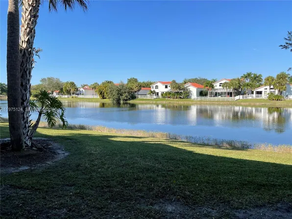 14911 SW 15th St #14911, Pembroke Pines, FL 33027