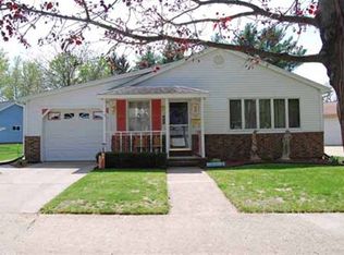 519 Clark St, Reedsburg, WI 53959