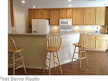 3rd image of 6136 Kinderhook Ct