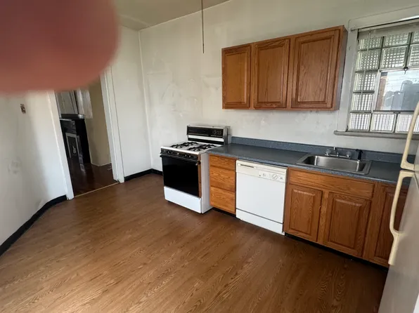311 Gist St APT 1, Pittsburgh, PA 15219