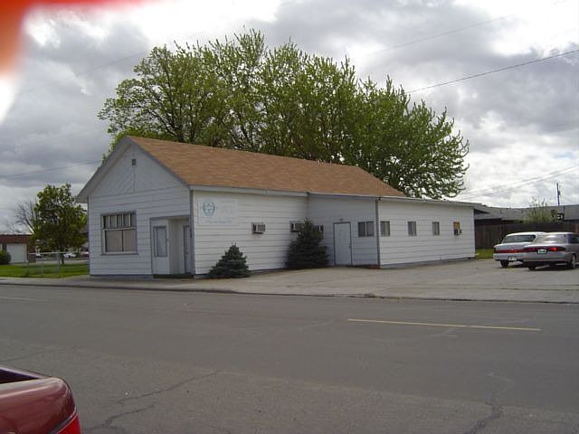 2nd image of 715 W Hermiston Ave