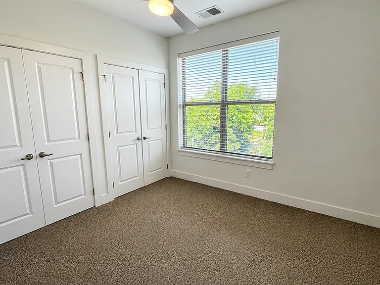 Artisan Hill — Photo 36
