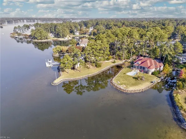 1329 Chewink Ct, Virginia Beach, VA 23451