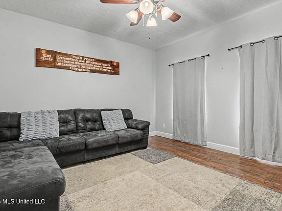 4th image of 18 Jub Hickman Rd