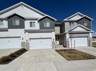 5083 E Lakefield Dr, Eagle Mountain, UT 84005