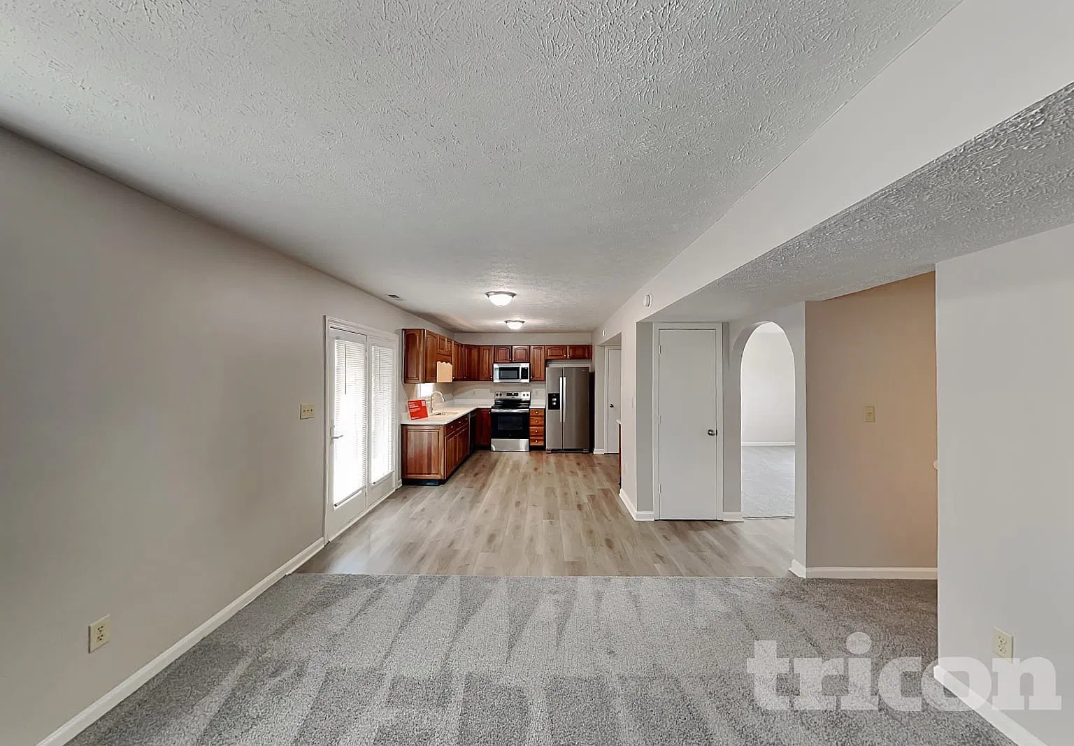 1197 Kinross Drive Avon IN — Photo 4