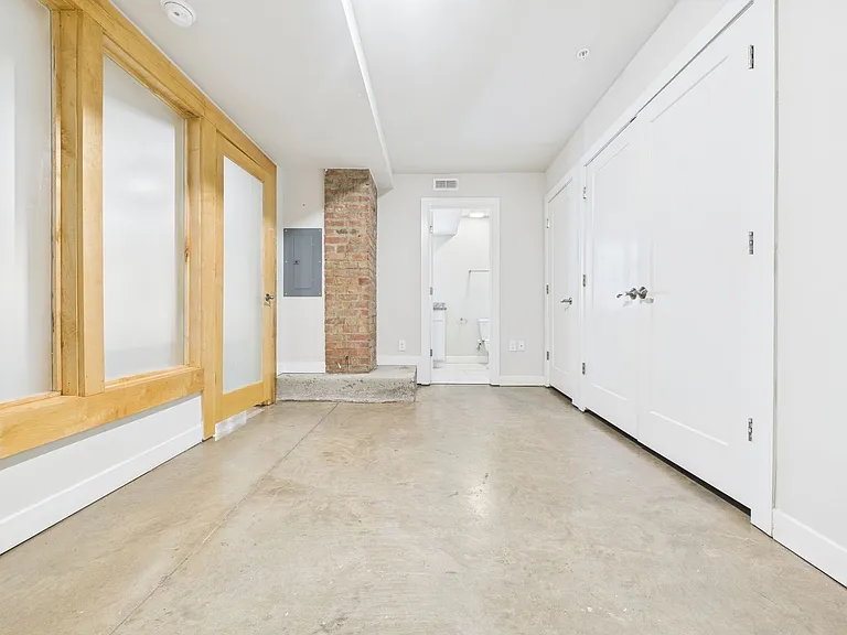 10 Walnut Aly — Photo 26