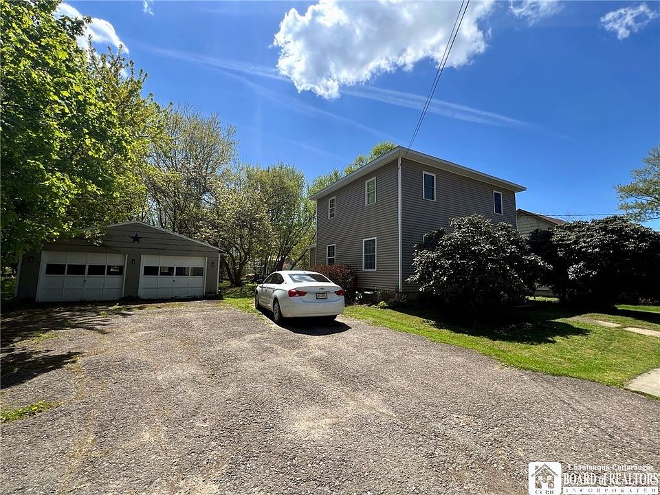 1st image of 14 Kinney St