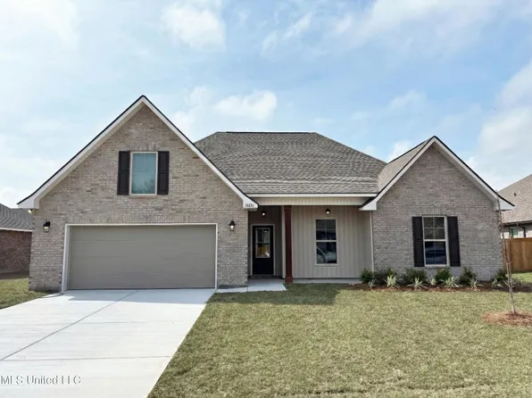 10116 Patrick Dr, Gulfport, MS 39503
