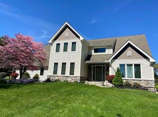 1829 Maplewood Ln, Allentown, PA