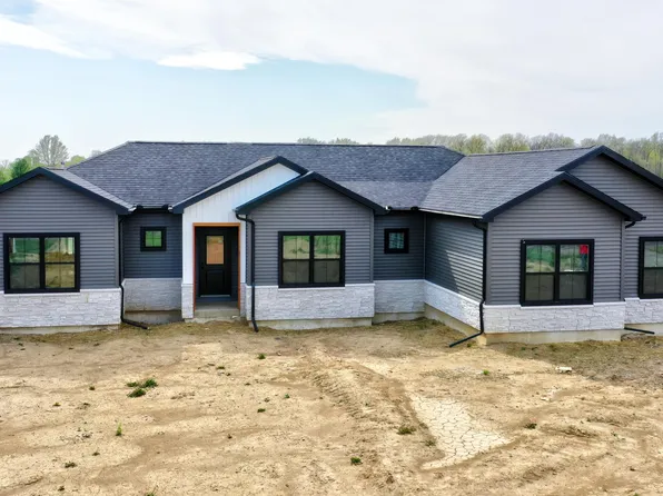 1839 Baty Rd, Lima, OH 45807