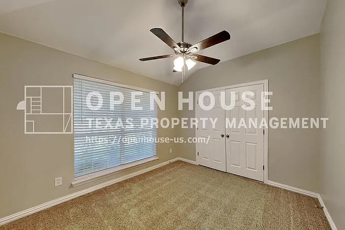 408 Jeffdale Dr — Photo 16