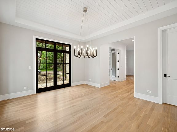 5th image of 519 Linden Ave