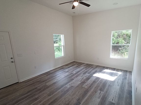 4th image of 1113 Puryear St