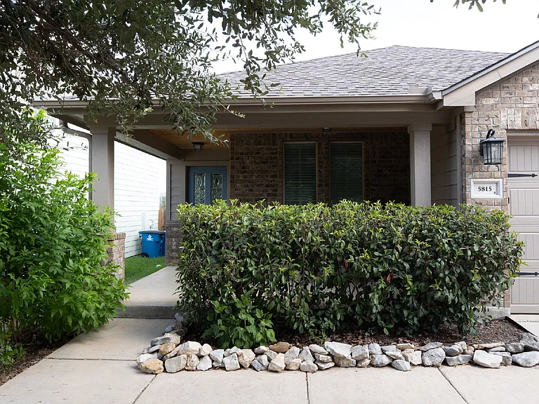 5815 Southern Knl — Photo 3