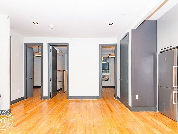4th image of 301 Broadway #4B