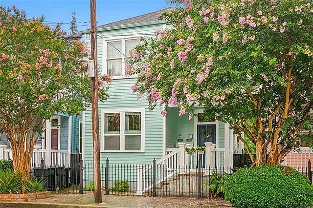 1st image of 2611 Saint Thomas St