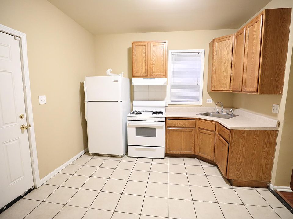 1st image of 8255 S Commercial Ave APT 2