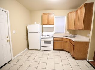 8255 S Commercial Ave APT 2, Chicago, IL 60617