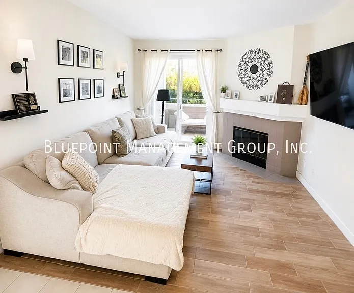 2150 Camino De La Reina #4106 — Photo 5